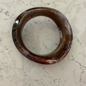 Chico’s Brown Swirled Bangle Bracelet